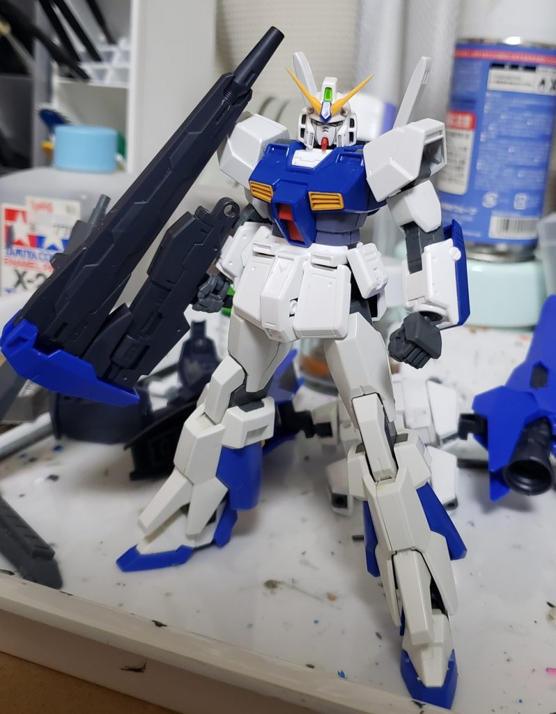 途中経過の状況。NT-1とAGE-FXのカラーリングがマッチしているので、この段階でも違和感ないと思いますぞ。