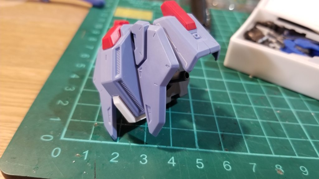 股間の形状を変更しました。