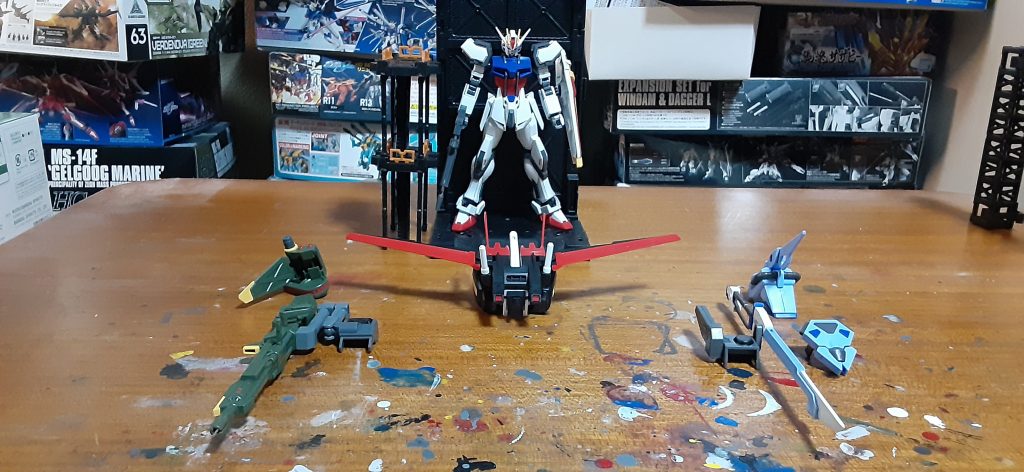 並べると壮観、ついでに最近また山田科学さんのディスプレイ小物が出たと聞いて買いに行ったら既に階段セットぐらいしかなかった…