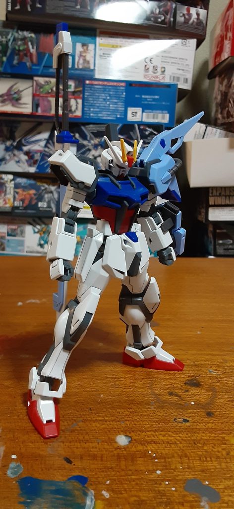 個人的に好きなソードストライク。ランチャーもアシンメトリーでカッコいいんだけどソードの肩アーマーとシュベルトゲベールが良い感じ