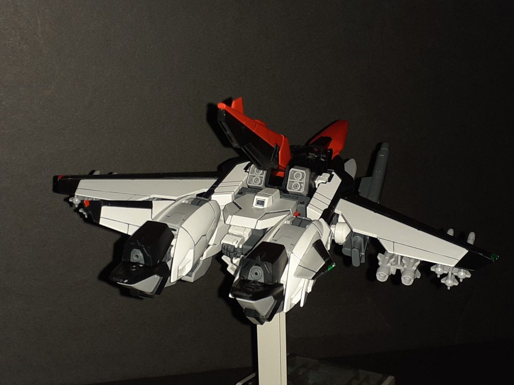 あと変形用フレームから脚を外す時気を付けないとフレームが折れそうなのが難点かな