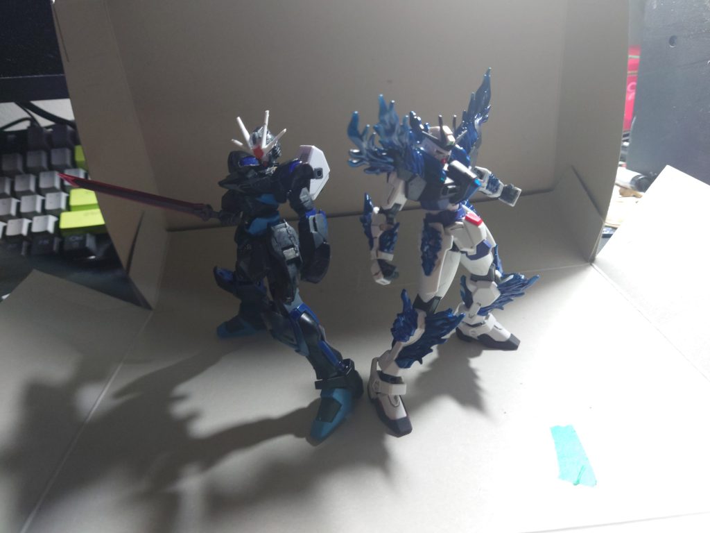 最後にですが、昨日投稿したトライバーニングとツーショットをしてみました。