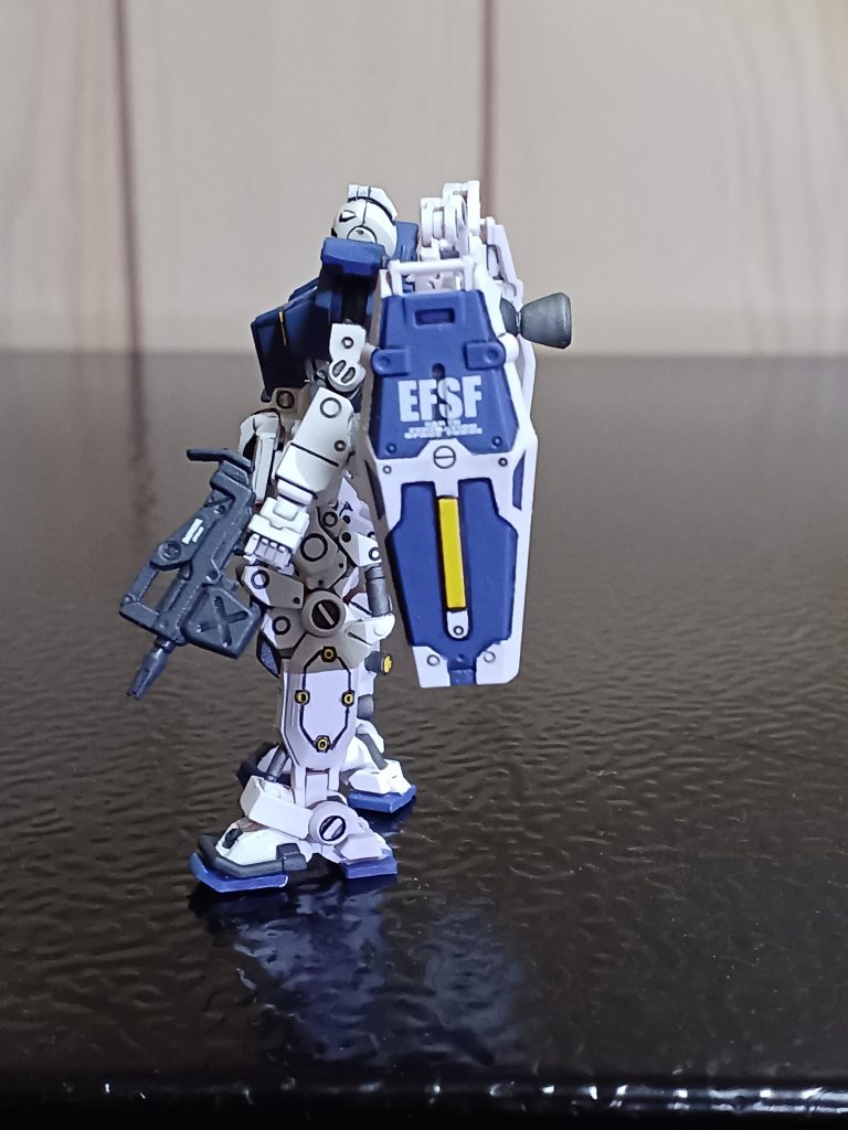 左サイドから。