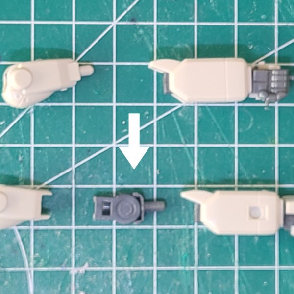 （カリオストロのしろ）クラリス ：しろの改造はなんも変化なかったわ。 銭形： いや、奴はとんでもない物を改造して行きました。。。あなたの心です。 クラリス ：あま～い！(;´д｀)ｽﾍﾞっとるで。。。（画像3・4）ひじの延長もかねてガワラ曲げ工事。副産物として二重関節になりました。汗（画像5・6）スタート時に比べ、ようやく好みの体型に近づけられましたー 大まかな改造が終わったので、ここからが自分の苦手とするところです。。。涙 いしろ川五右衛門：またアレできないものを作ってしまった。。。汗（3枚目）