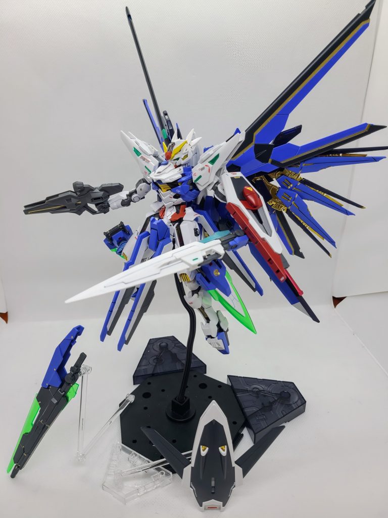 「いくよブレイズ…RGシステム……!!」本来のRGシステムとは異なり、こちらの名称はReal_GUND-ARM(リアル ガンドアーム)とガンドアームを再現して、苦手だった遠隔装備の操作を強化する機能になります~ガンドアームの再現なので情報量のフィードバックとして頭痛とかのデメリットが発生する設定です~