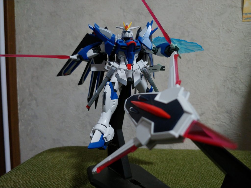 シールドブーメランも飛ばしてみたら予想以上にイカしてます