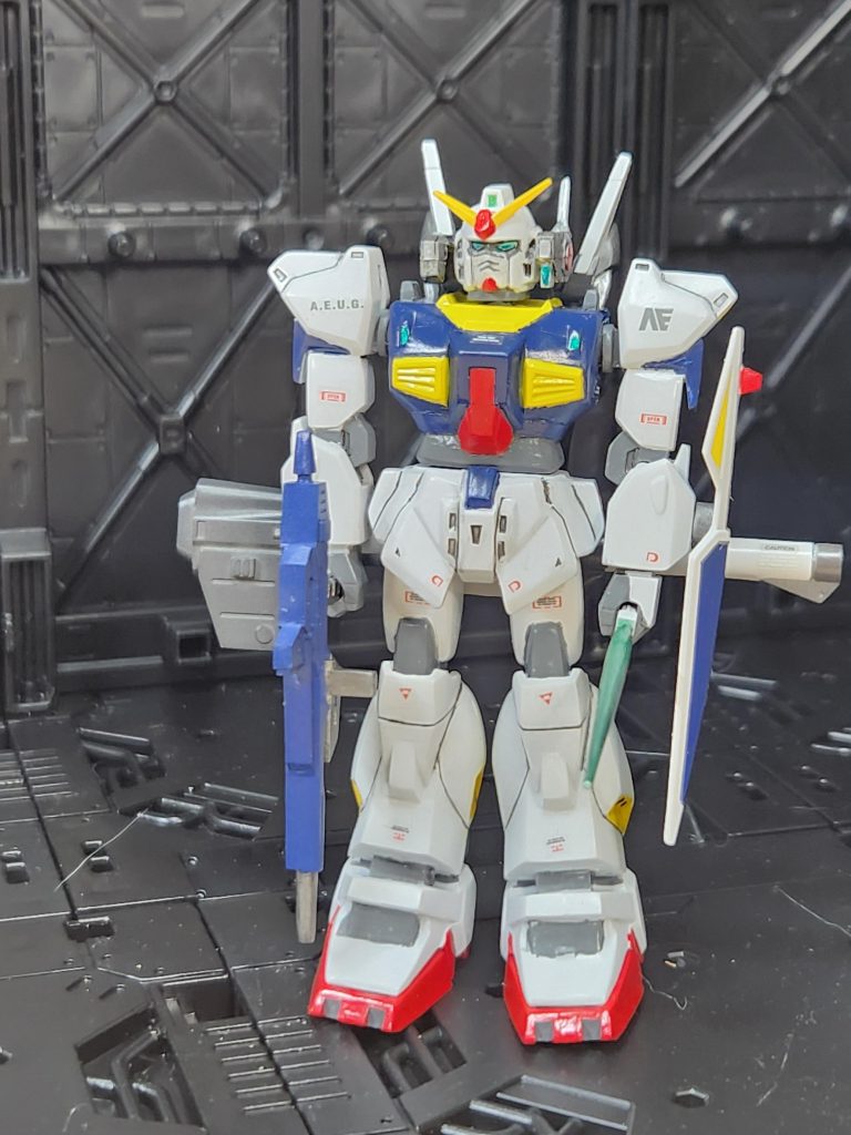 足なんて片足が太股2パーツ、膝下2パーツの4パーツ構成で足首関節なんてありません。