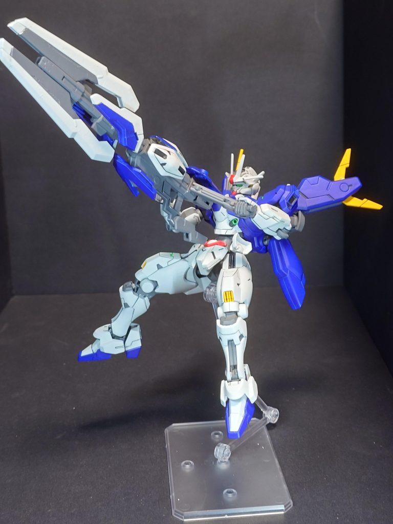 上向きに角度をつけてみました。ウイングゼロのツインバスターライフルなどと同じ雰囲気なので上下に角度つけてもよさそうでした。 ご覧いただきありがとうございました。