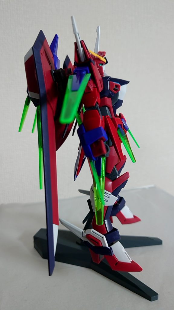 腰のビームブーメランを足につけたのが気に入ってます。スニーカーみたいですねw