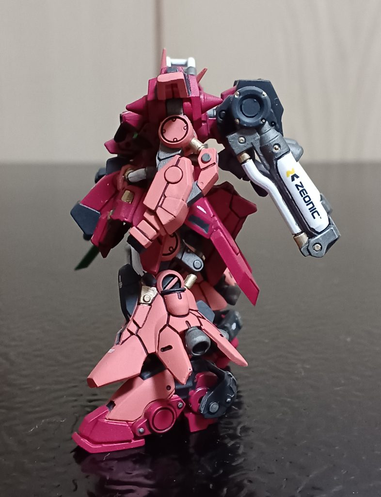 左サイドから。