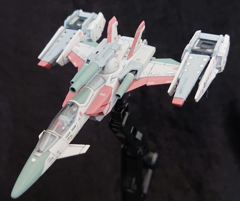 スカイグラスパー。意外とカッコいい。もちろん、色変えしちゃったけど😁カガリ専用ってことで🤭モビルスーツなら、フェイス大事ですが、この手はコックピットに命が宿るかなって。 最後まで閲覧をありがとうございました。また、今年も大変お世話になりました。報恩謝徳。紅組さんがんばれー😆🎵