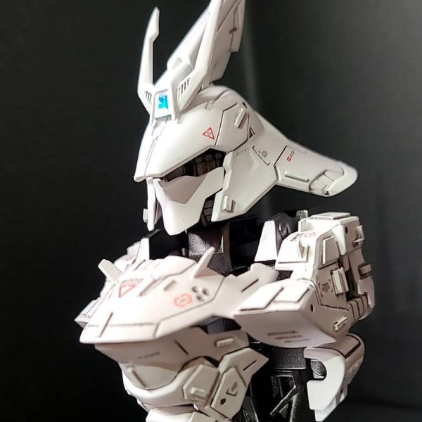 メカニカルバスト　白サザビー