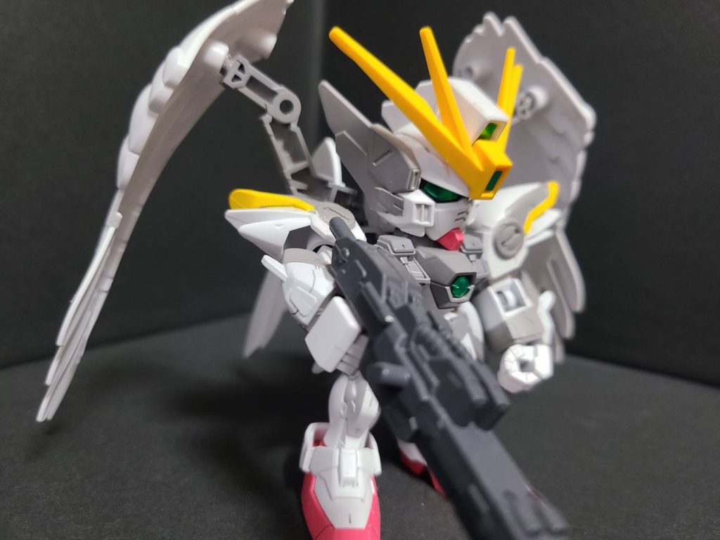 ウイングのアームが前後逆かも・・・