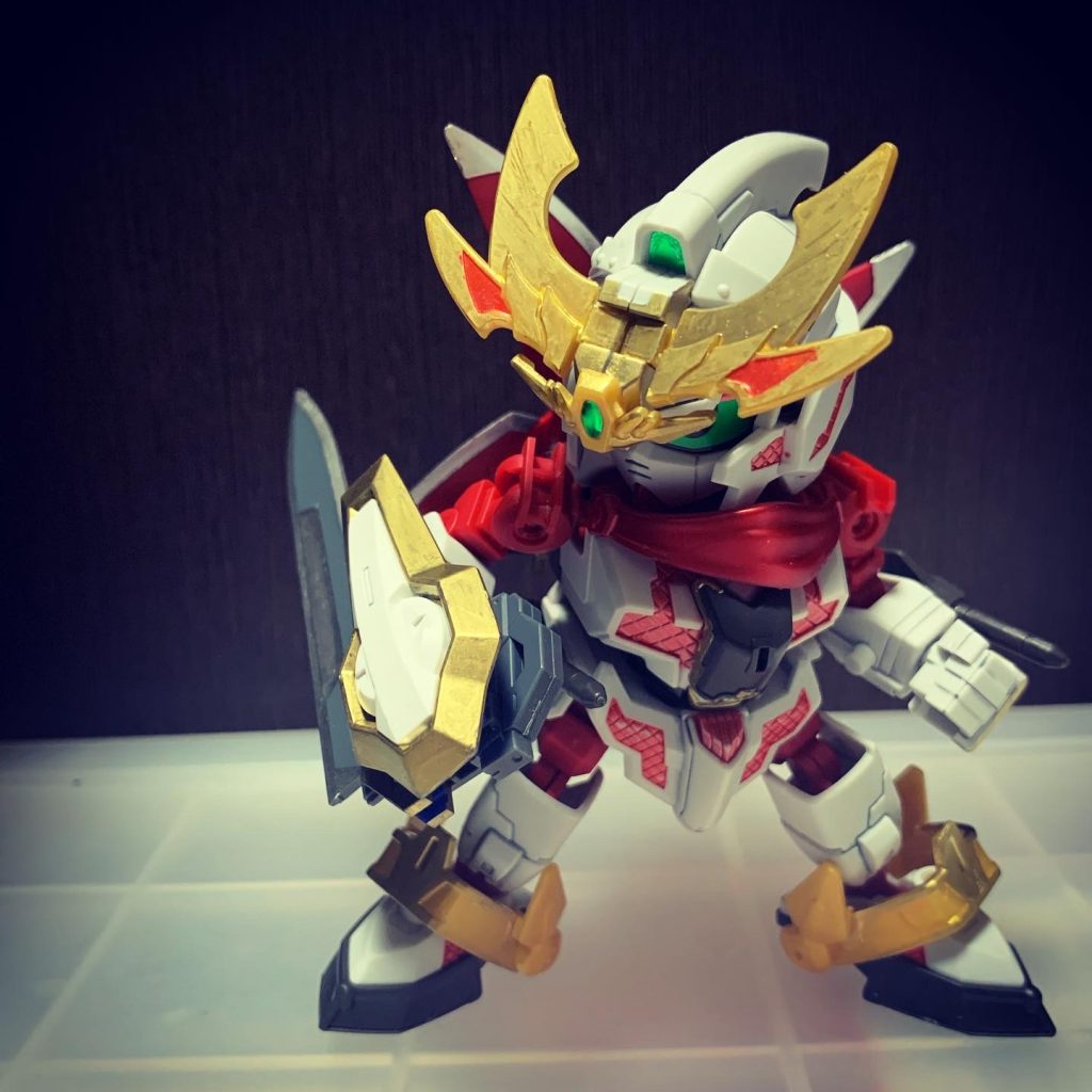 機体に合わせてGNソードは金色に。かっこよさ重視なので、忍者としての本来の役割は果たせないのではというのは無視です。