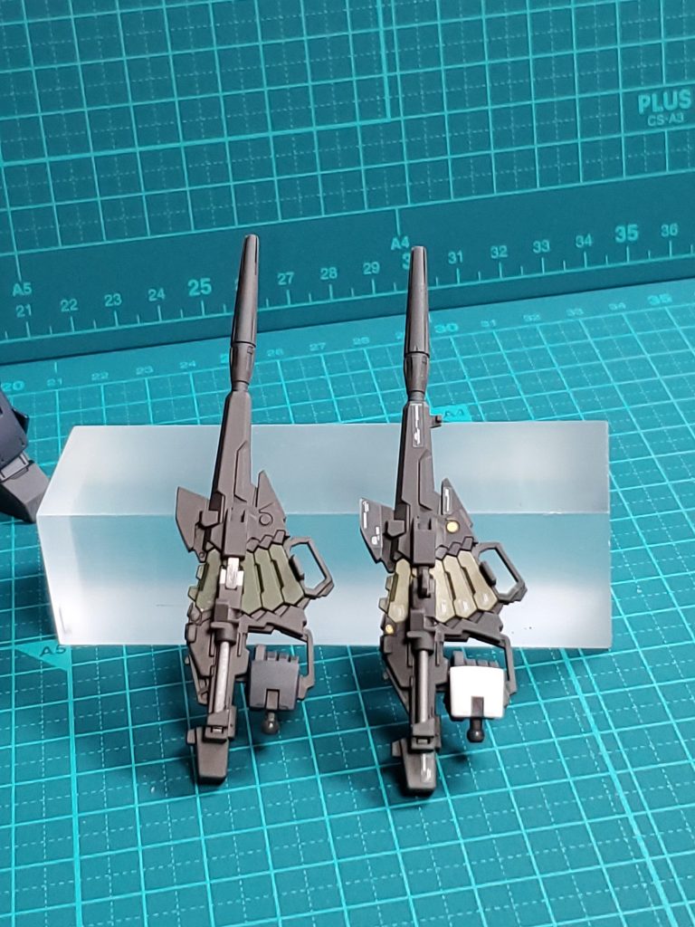 左が塗装、右が整形色かなり再現できたんじゃないかと思ってます(*´▽｀)