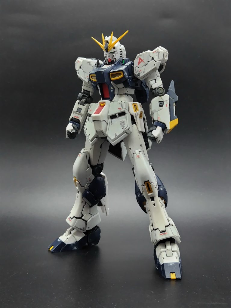 素のニュー・ガンダムもなかなか良いですね。