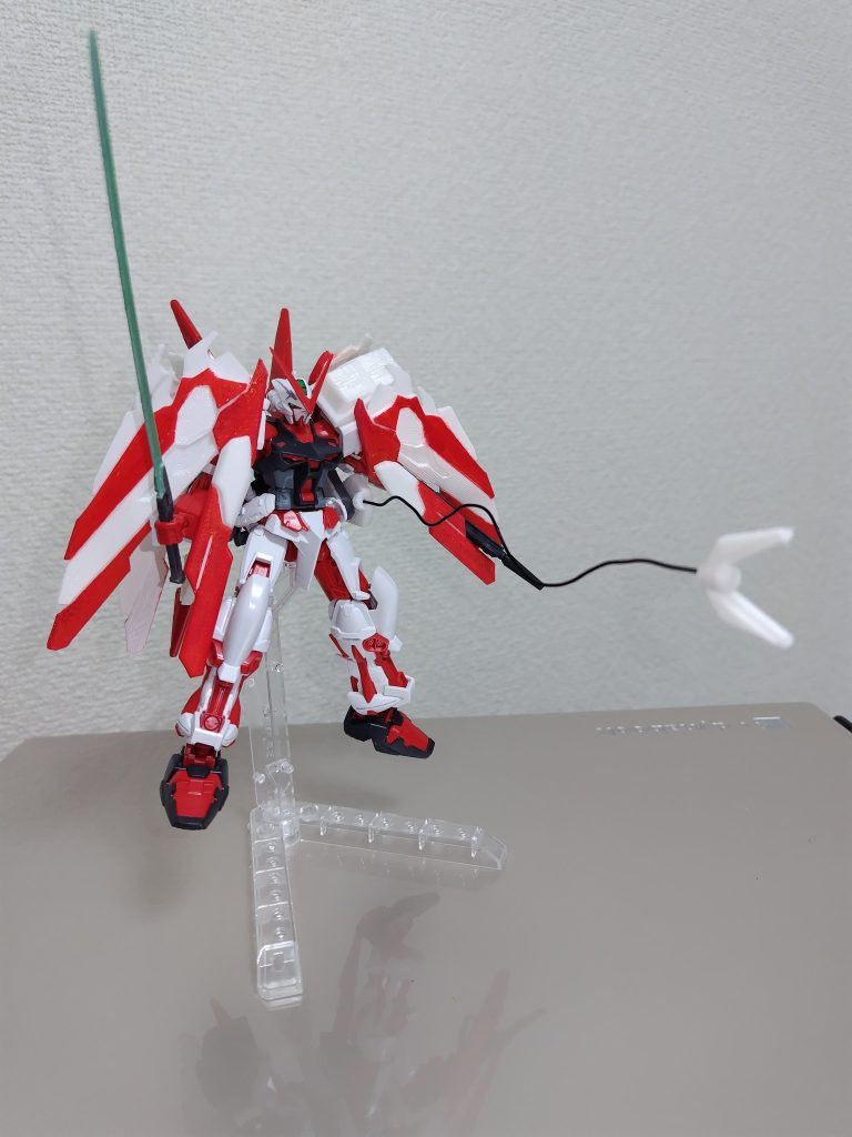 グラップルスティンガーフライトユニットの羽がフルクロスと干渉しまくるので代わりにそれっぽいもの作って取り付けてみました