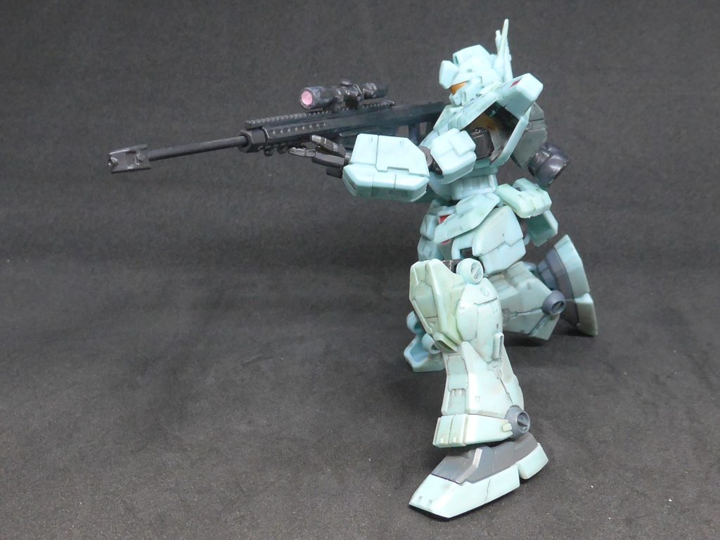 スナイパーカスタムらしいポーズ(gundam-kao2)ですっ!!