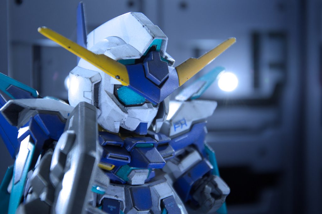 目はキャンディ塗装をした上にUVレジンを塗布して硬化。キラッと反射してくれるので今回一番のお気に入りポイント。