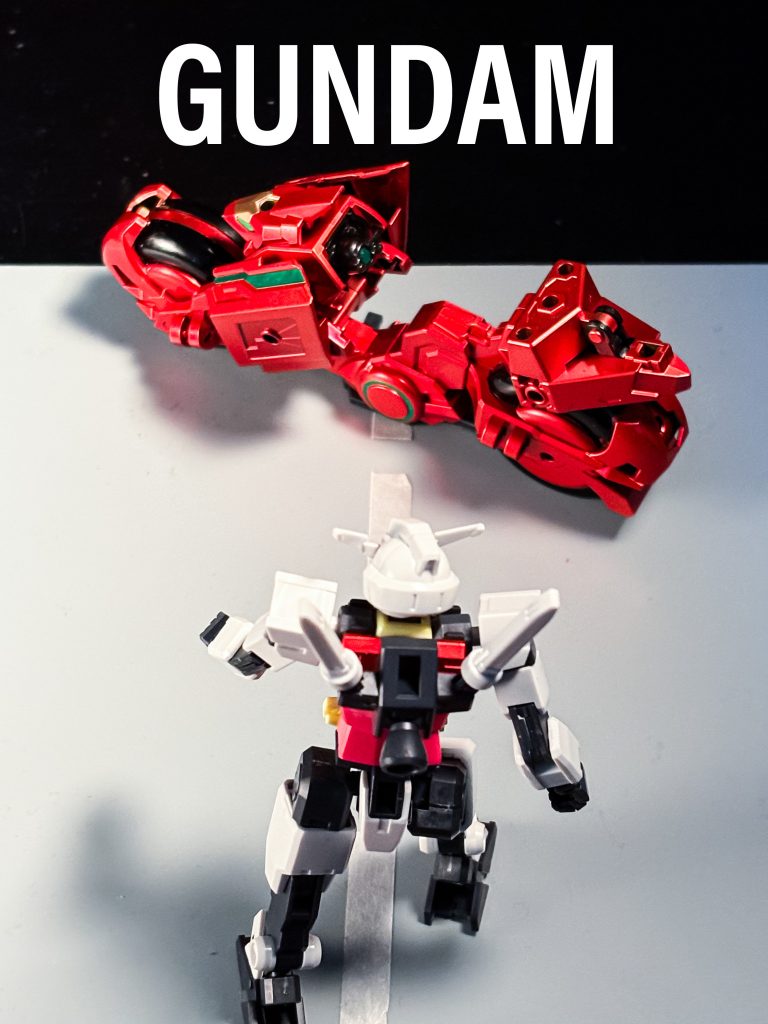 これもお決まりのポーズ。それにしても真っ赤っかのバイクもカッチョいいもんですな。