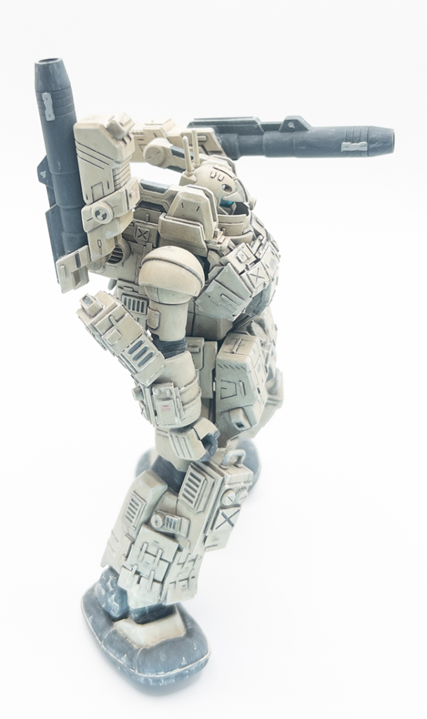 ライトサイドキャノンは折りたたむ事で近距離ブッパに対応なので前衛が多めでも安心設計