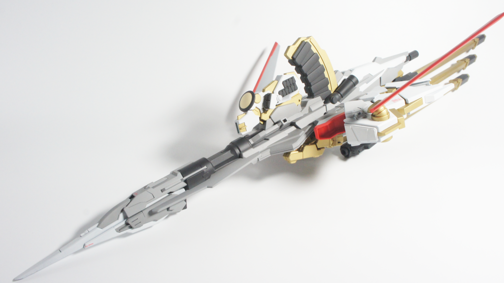 ゼウスシルエット組み立ててみるとかなりでかいですねw