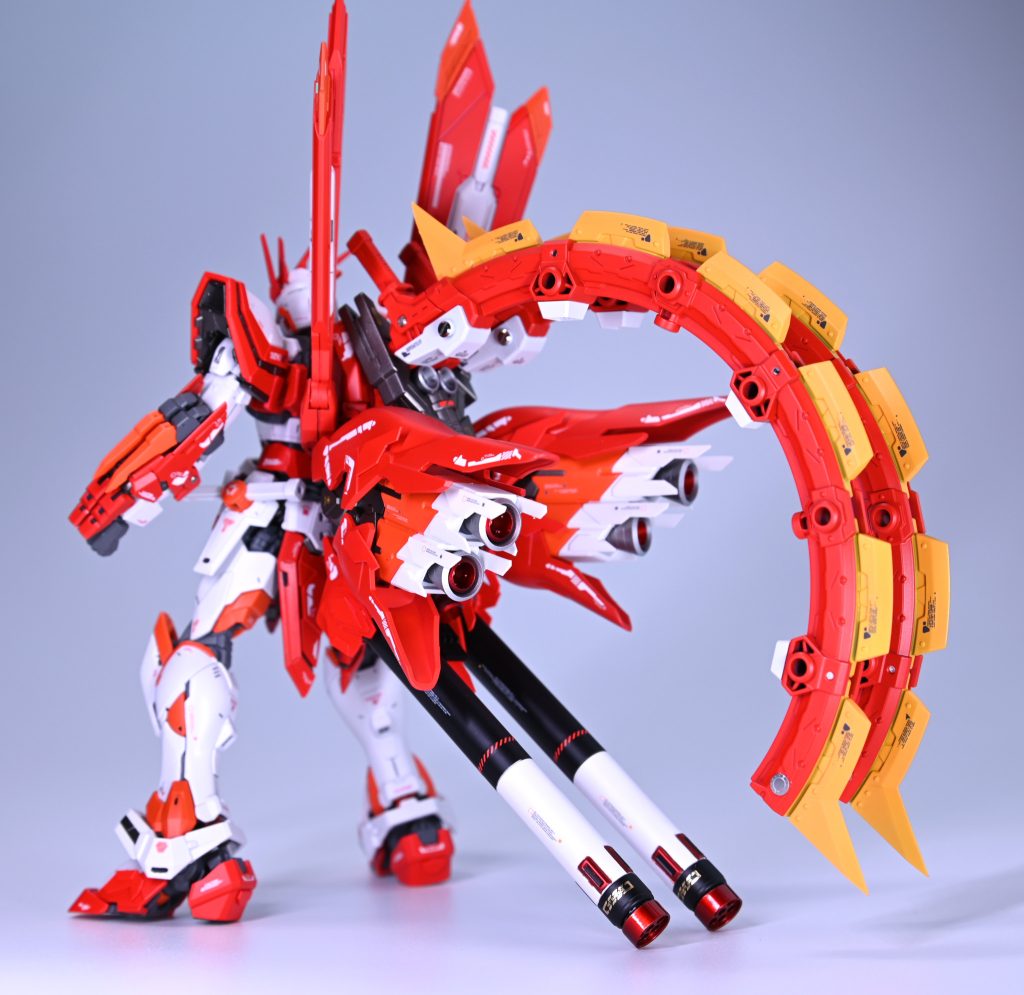 Gガンダムは推進力が明らかに足りてなさそうなので推力お化けのシナンジュのパーツを移植しました。