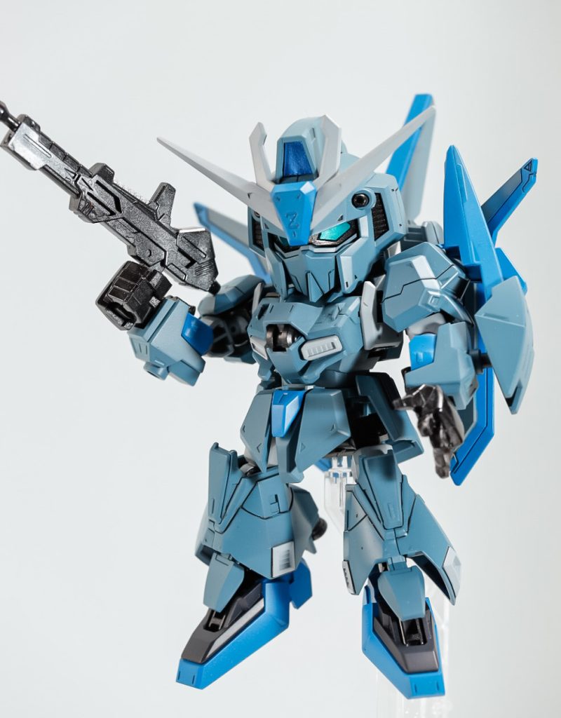 ゼータプラスも様々なカラーリングがあって色々と迷いましたがメタルロボット魂のゼータプラスに寄せてみました。ブルーグレーの調色たぶん間違えているかも…😅