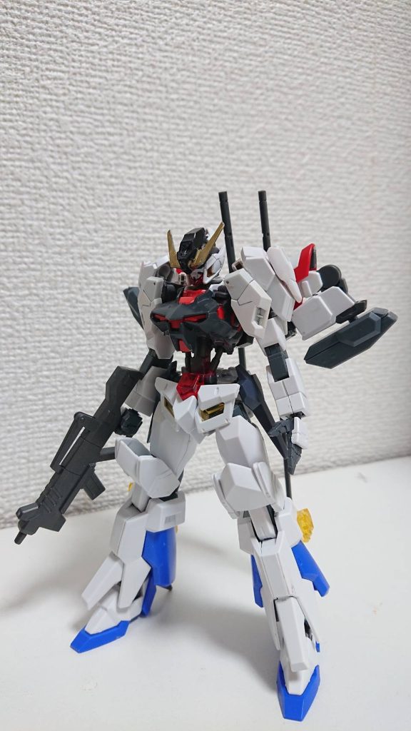 作品名：<p>新機体改造中ガンダムレラジェの強化機体です。バルバトスで言うルプスとかレクスみたいな感じの機体。</p>