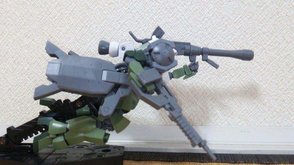 横からいやぁ~カッコイイ