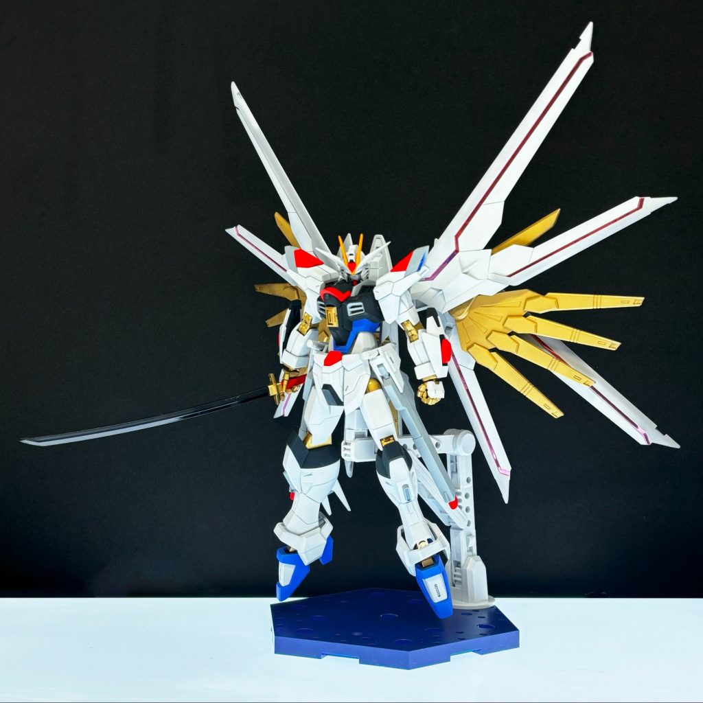 ＨＧ 1/144 マイティーストライクフリーダムガンダム–2枚目/制作者：にんにく太郎