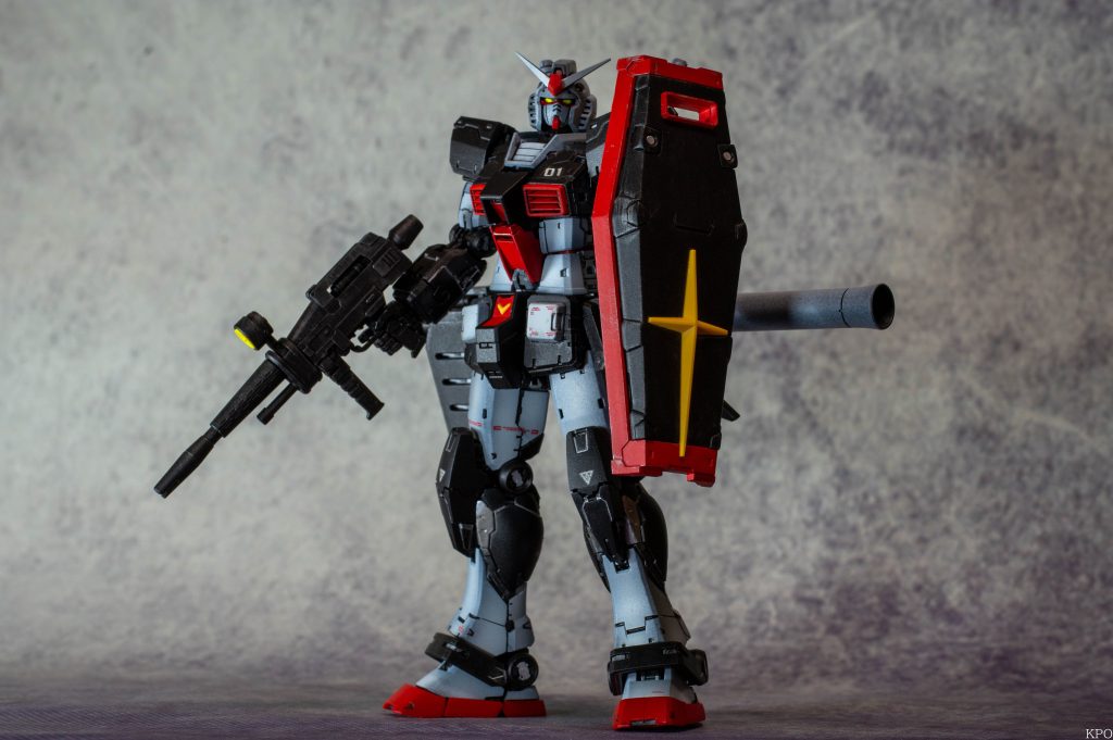 RG 1/144 RX-78-2 ガンダム Ver.2.0をMSV プロトタイプガンダム風に全塗装–2枚目/制作者：KPO