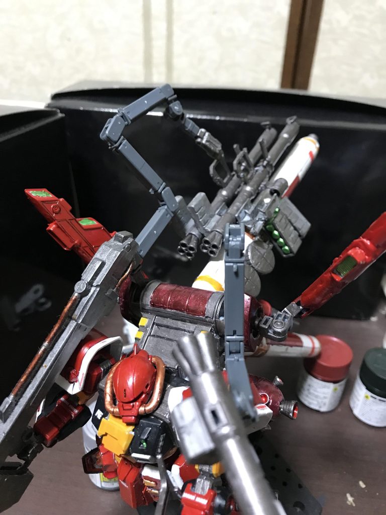 サブアームはビルドパーツでフル稼働仕様に｡