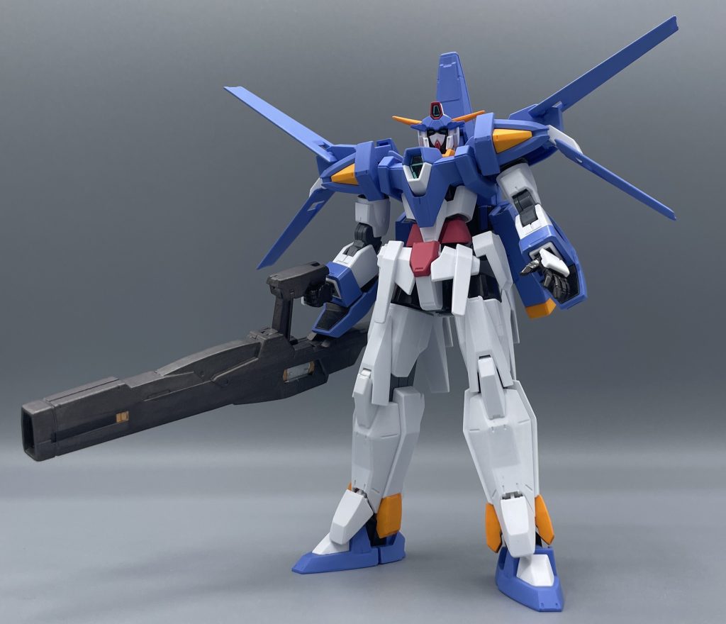 以上、「ガンダムAGE-3ノーマル」の紹介でした。AGEのHGだけあって、キットの出来は素晴らしく、今の目で見ても全く見劣りすることはありません。 差し替えパーツを使用するものの、合体ギミックも再現されていてプレイバリューも高いので、定価で売っていたらジャケ買いしても損することはないと思います。 なにかと注目度の低いAGEですが、ガンダム系にハズレはありません。見かけたら、ぜひ手に取ってみて下さいね。 最後までご覧いただき、ありがとうございました(*^^*)♪