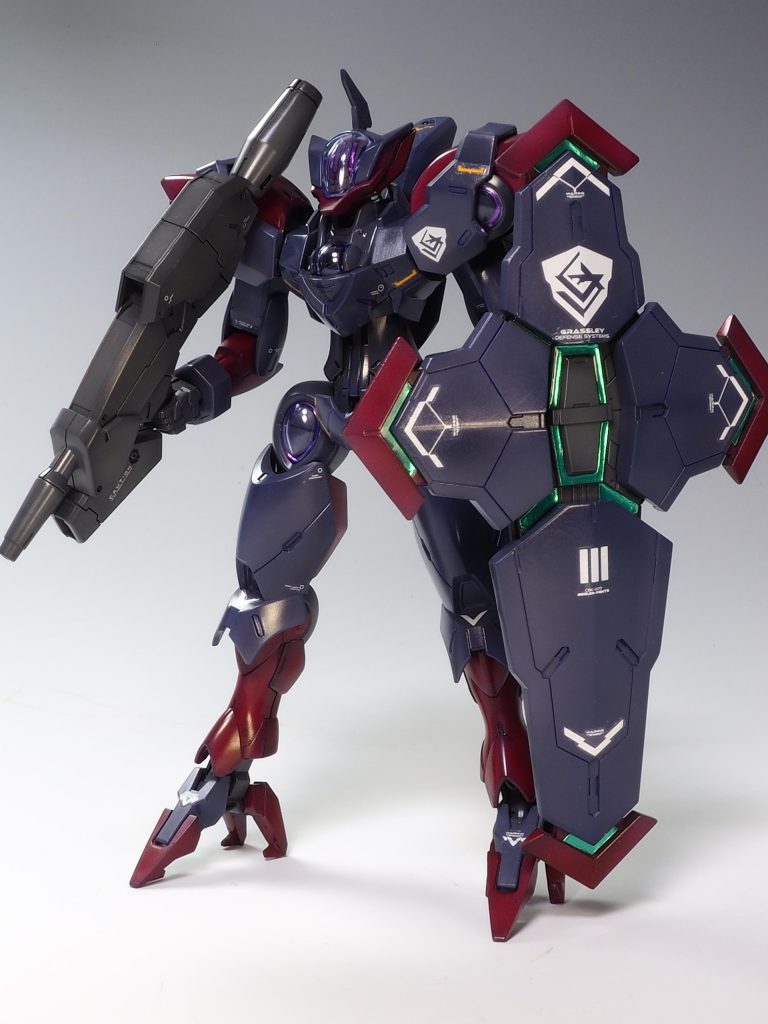 自分的には珍しくつや有りのテカテカ仕上げですバラバラになりますが(gundam-kao10)