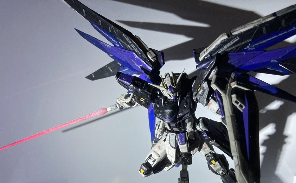 ZGMF X-10A フリーダムプラ板を使ってディテールアップをしたもので、もともと初めてGUNSTAさんに投稿した思い入れのある作品です。 この2機は諸事情につき一時的に投稿を削除している状態ですが、これらはまた手を加えて新たな作品として再投稿したいところです。