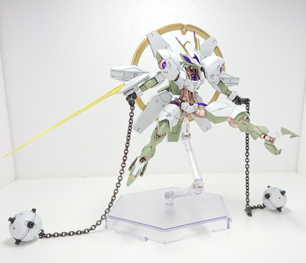 脚部クロー敵を掴んだり握り潰したり(足で握り潰すってなんだ?)することができる脚部のクロー、ベギルベウのすこポイントの1つです。なんかちょっと変なポーズですね。