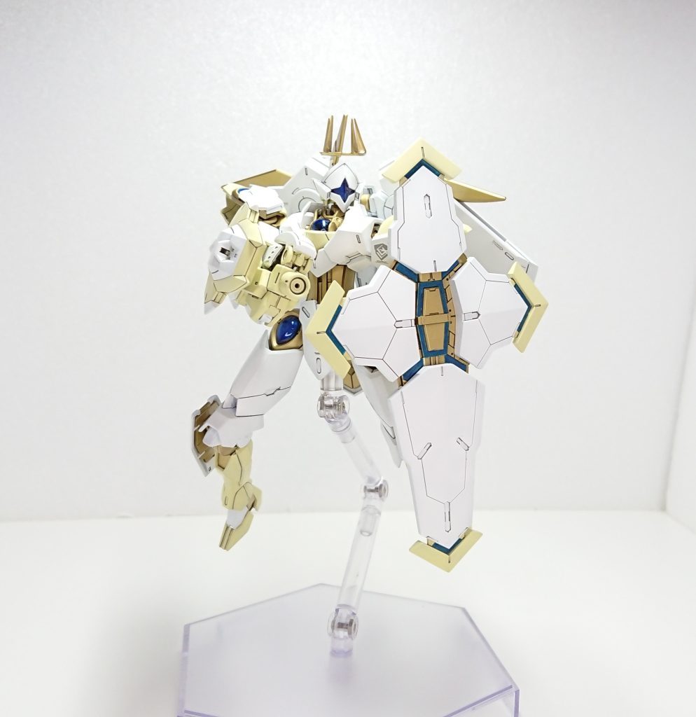 ジャベリンブレイサー(射出後ビームガンモード)ショットランサー射出後はランス接続部がビームガンとなっており射撃武器として使用することができる。