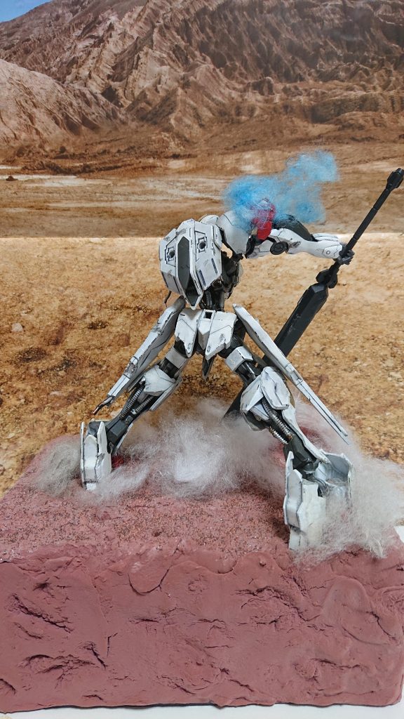 背面で。動力パイプは切り出したところにオイル汚れをつけてみました。