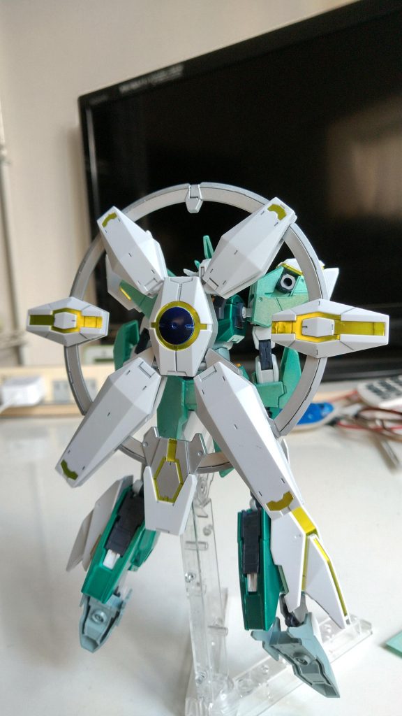 ネプテイトウェポンは、とりあえず付属シールで対応です。これもホワイトゴールドで塗りたいところです。とりあえず体調改善にしばらくかかりそうなんで、気長に行きます。