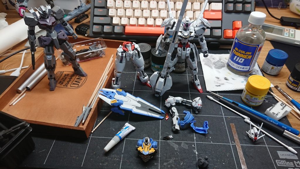 本題の蘇生(修復)1エアリアルも関節ゆるゆるだったので(gundam-kao5)やっぱり僕はポリキャップあったほうがガシガシ遊べていいな