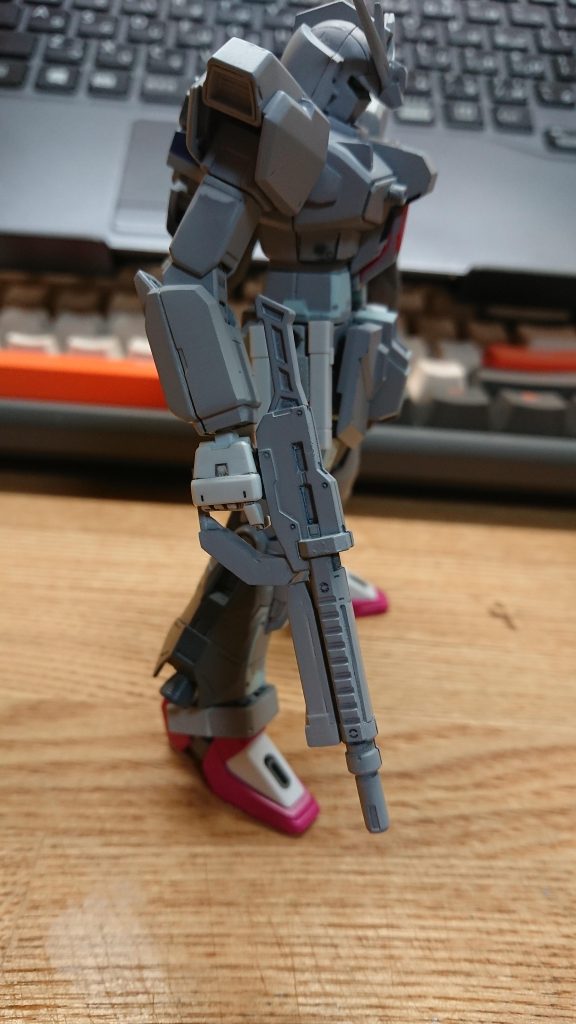 いつ完成するんだ!って感じの白玖月君(名前決めた)新武器を作って見ました。これ本当はストックの部分を持てばビームビームサーベルが出るんですよ(gandam-hand2)最近はガンスタではなくTwitterの方で活動しているので良かったら見にきてください(強制)(iori_sei)追記:やっとガンダムスタンプの使い方覚えました(gandam-hand1)