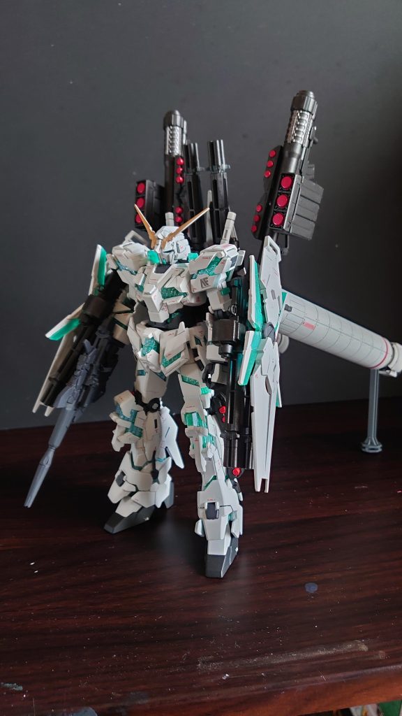 いつも通りに最後は全身絵で。参加申込ため、事前に準備していたのですが、ギリギリで投稿となってしまいました(;´∀｀)ですが、諦めずに製作が終わり、無事に参加できたので、良かったと思っています(´ω｀)まさに「継続は力なり」だと思った瞬間でした(´ω｀)まだまだ、道半ば。これまで通り、気の向くままに、ボチボチ製作していこうと思います(´ω｀)