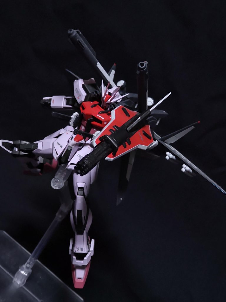 ガトリング以外は艶消しで、ルージュの足などのピンクは何回も調色し、自分のイメージどうりの色にしました(^_^;)