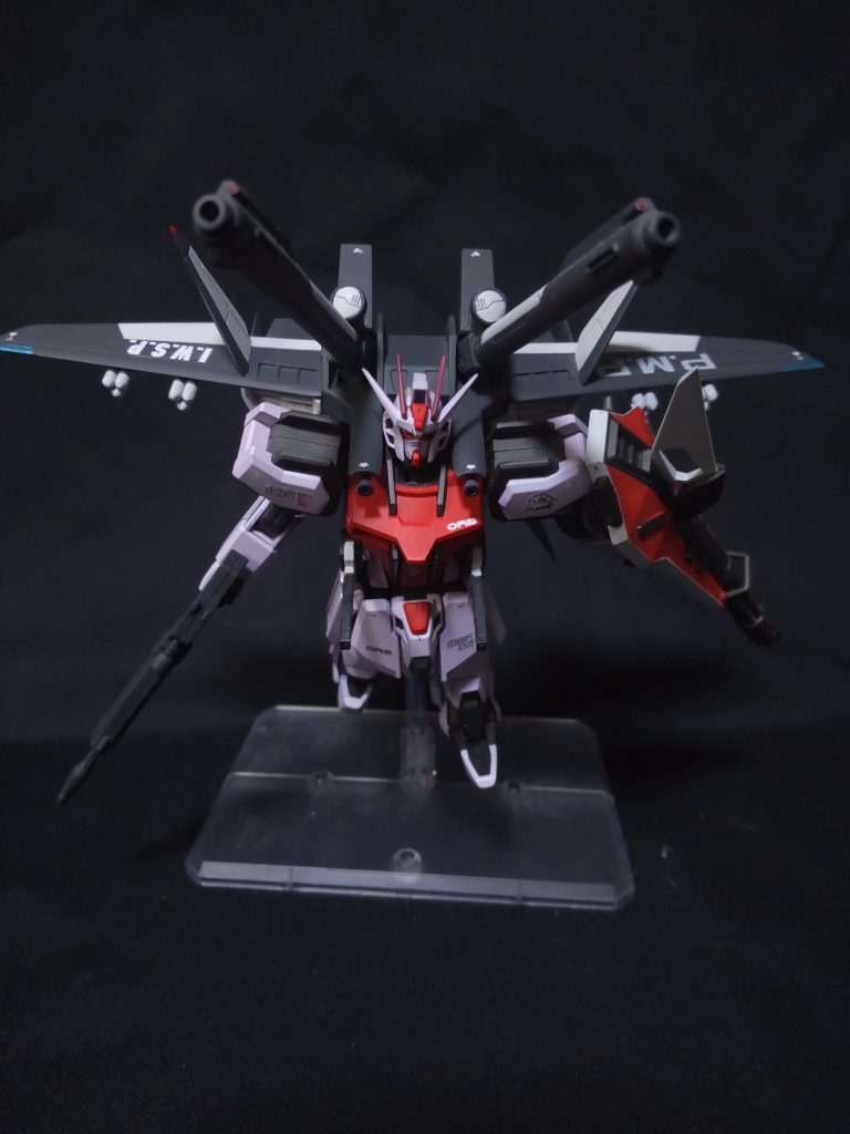 たまたまあったI.W.S.P.デカールとP.M.Pシールを大きく配置しました。