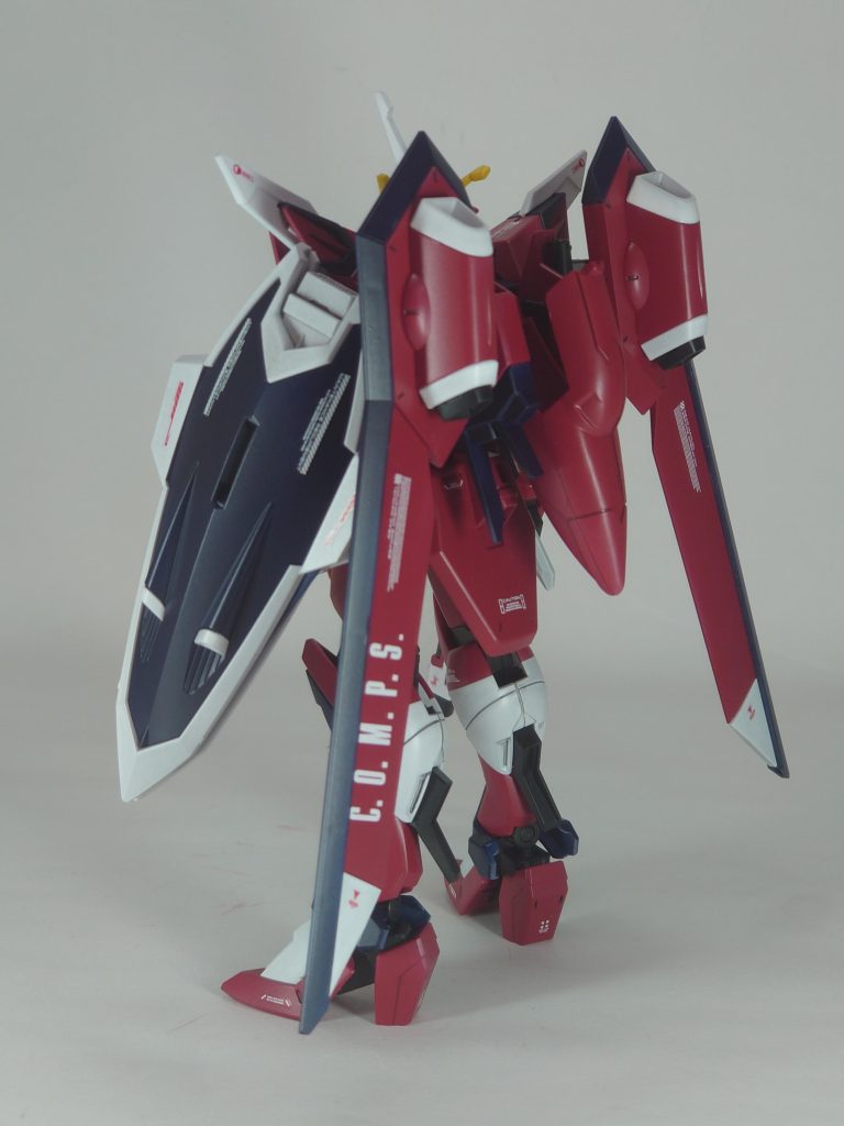 今回も水転写デカールは多めに貼ってます。専用のデカールが公式からは出てないので、試行錯誤した結果アルファベットや数字で色々誤魔化してます💧コンパスマークとか欲しい…!