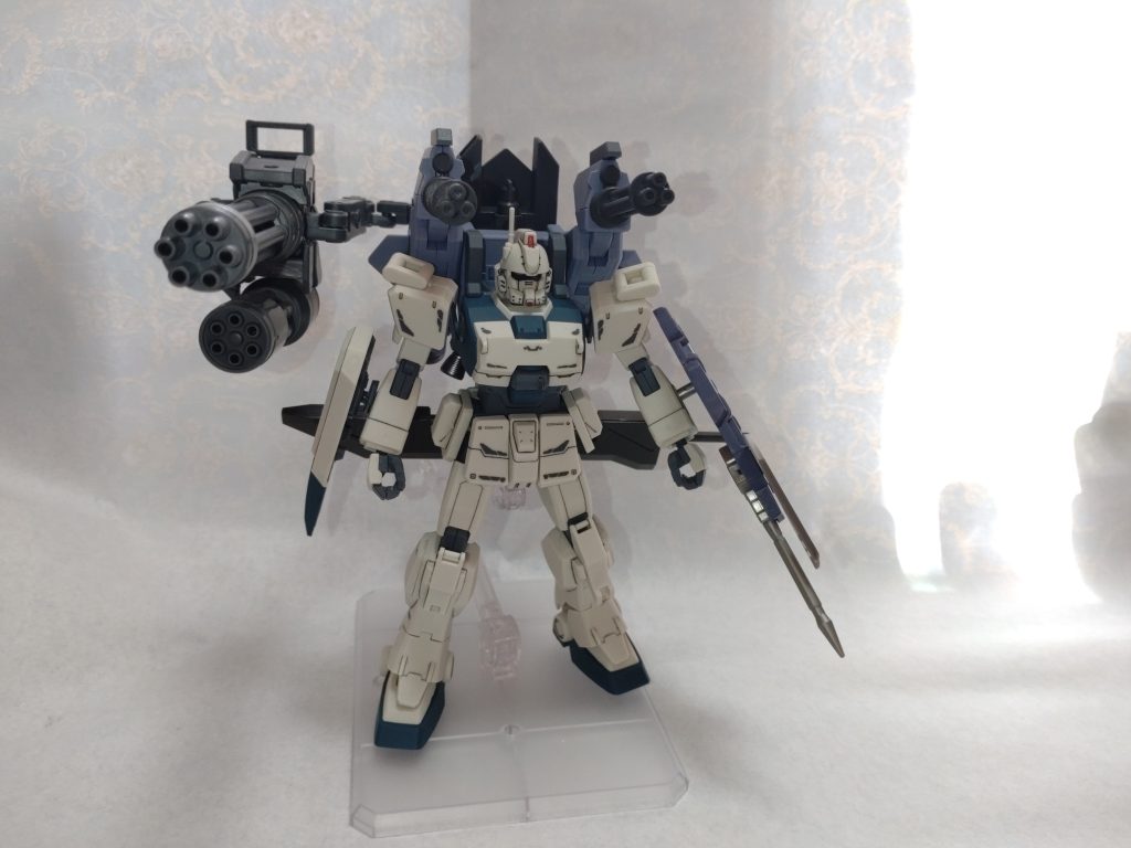 ジャイアントガトリングはジョイントが可動するので横から展開したり、上からも展開可能です。