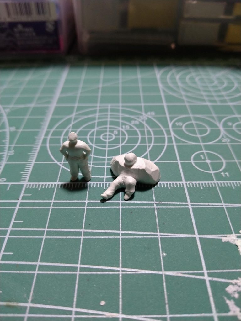 作成途中のクンツさん。