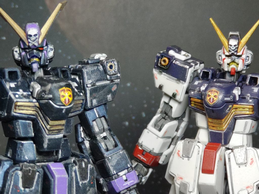 フェイスオープン時の顔実は、X2は片目をバイザーを下ろしてますこの方が隻眼のザビーネらしいかな?