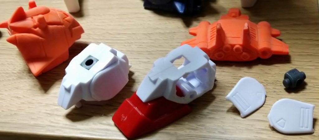 アストナージ「 Ｃパーツに３日程かかってるんだぞ、大事に扱ってくれよ」